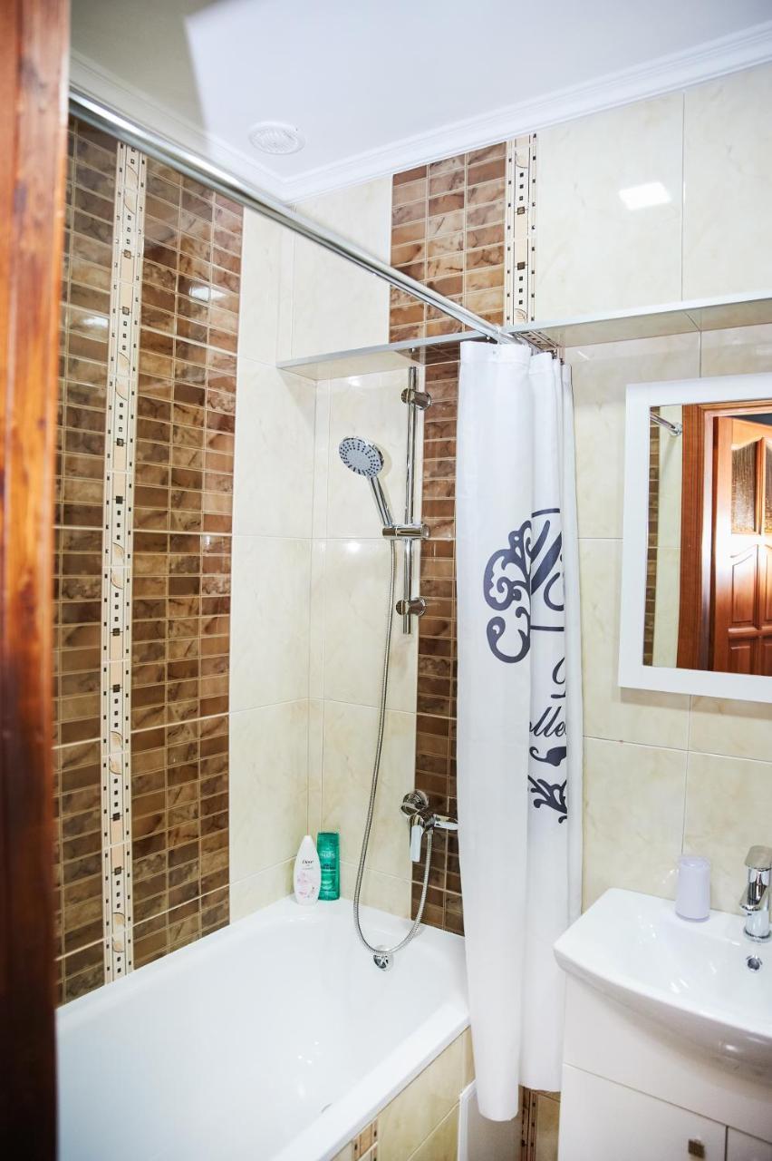 Cozy Apartment, 5Mins To Opera Liov Exterior foto