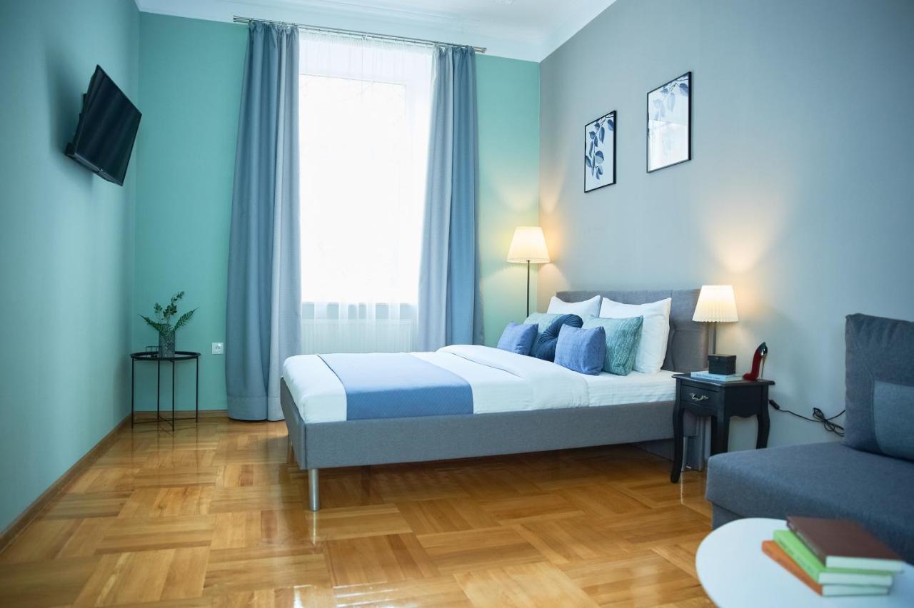 Cozy Apartment, 5Mins To Opera Liov Exterior foto