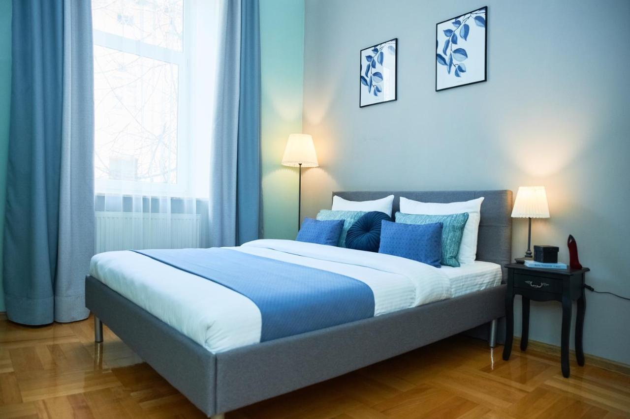 Cozy Apartment, 5Mins To Opera Liov Exterior foto