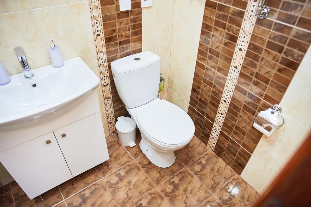 Cozy Apartment, 5Mins To Opera Liov Exterior foto